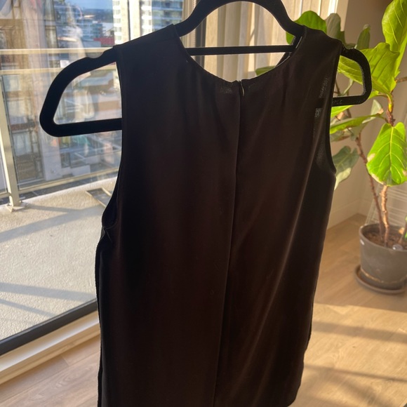 Babaton - Picture 3 of 3